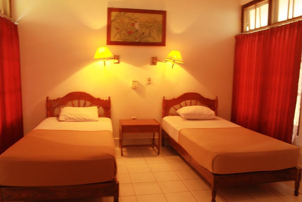 Hotel Angsoka Temukus Phòng bức ảnh